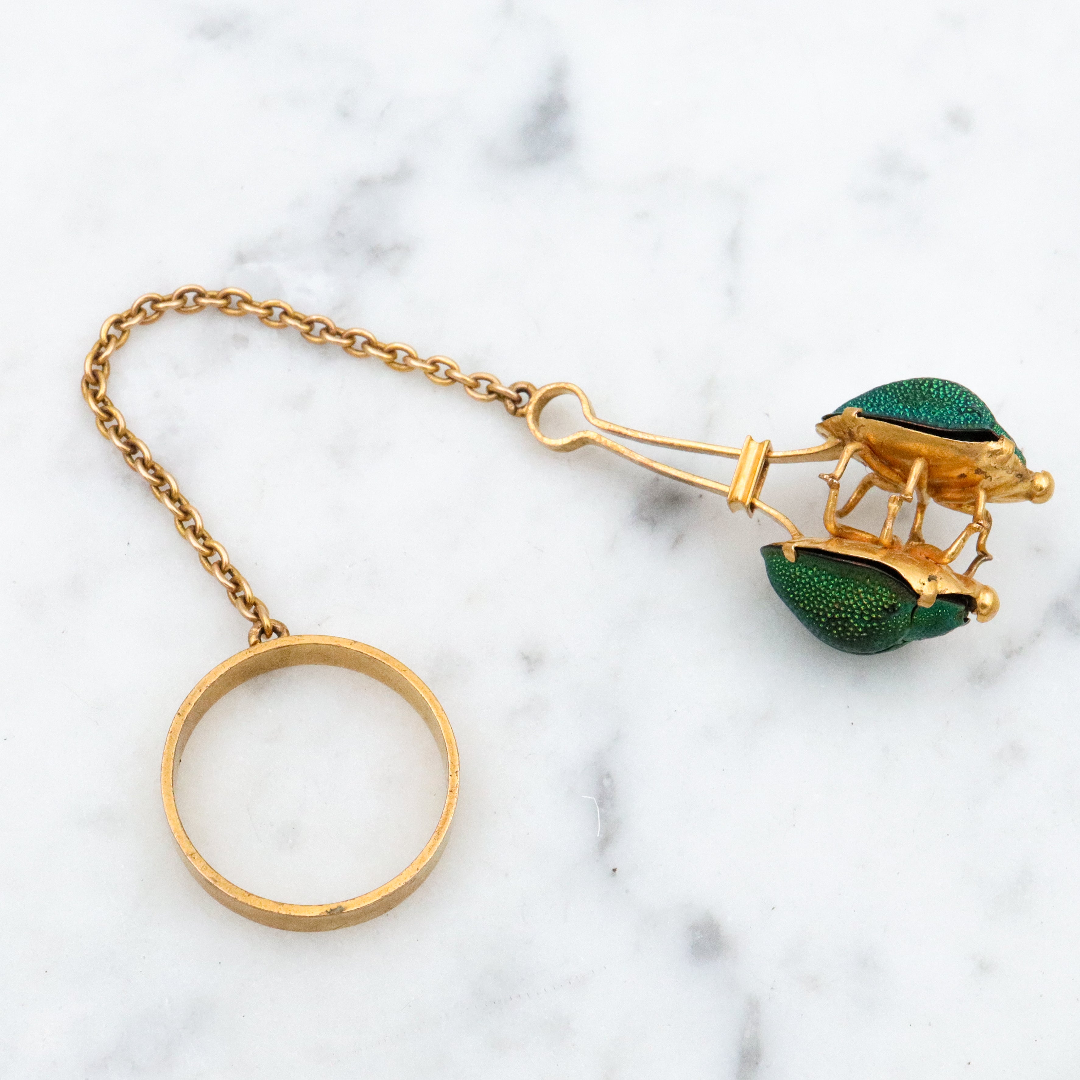 rare antique Egyptian Revival 14k gold scarab beetle handkerchief holder with ring